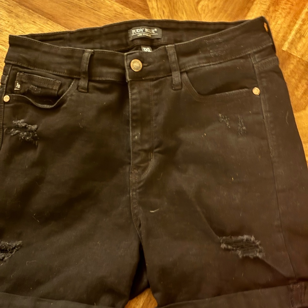 Judy Blue Black Distressed Boyfriend Jeans